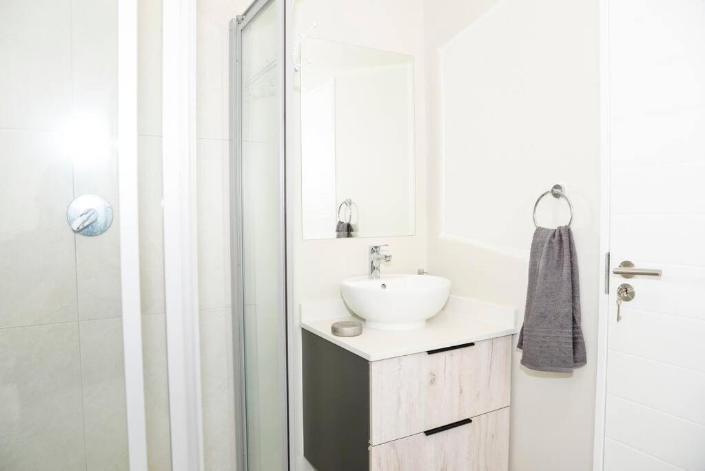 The Ellipse Palazzo Apartment Midrand Bagian luar foto
