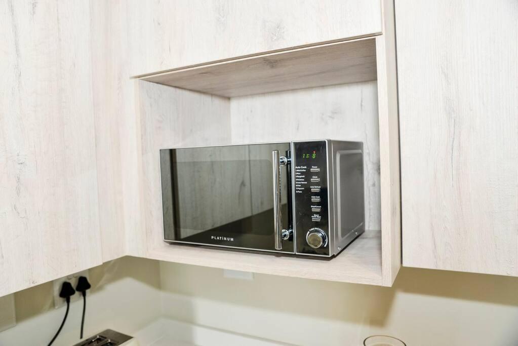 The Ellipse Palazzo Apartment Midrand Bagian luar foto