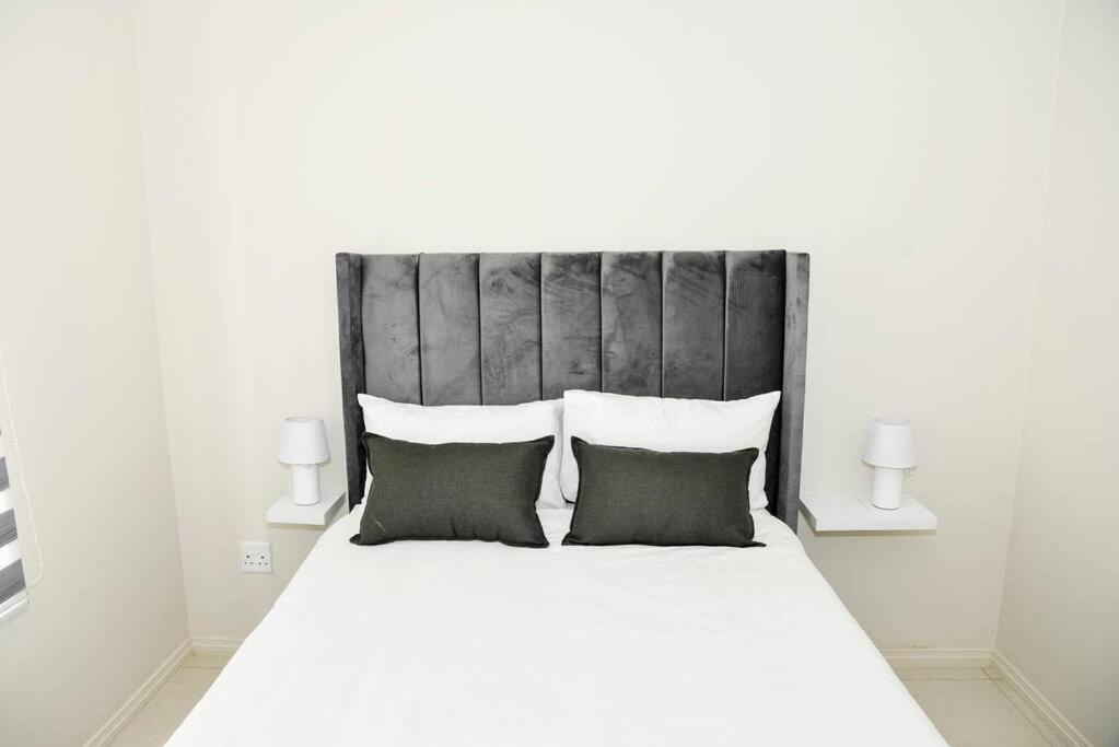 The Ellipse Palazzo Apartment Midrand Bagian luar foto
